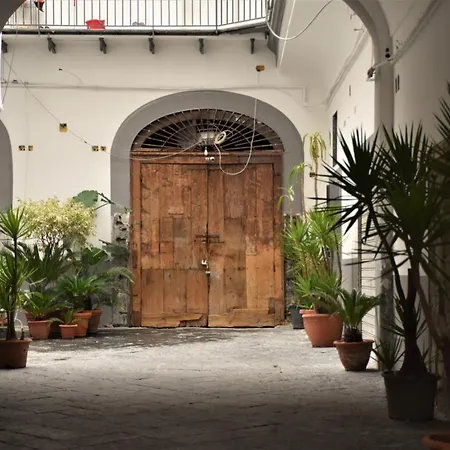 Varriale 2,0 Free Parking For Small Cars Only Apartment *